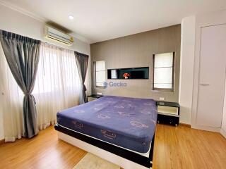 3 Bedrooms House in Patta Village East Pattaya H009594
