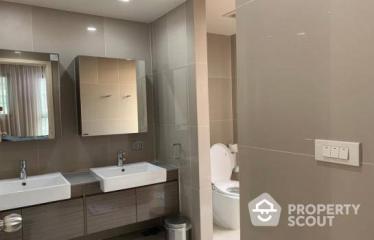 2-BR Condo near MRT Sutthisan (ID 424800)