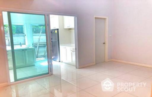 2-BR Townhouse near MRT Queen Sirikit National Convention Centre (ID 423099)