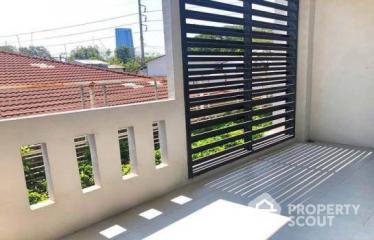 2-BR Townhouse near MRT Queen Sirikit National Convention Centre (ID 423099)