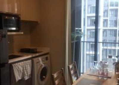 1-BR Condo near MRT Phra Ram 9 (ID 422256)