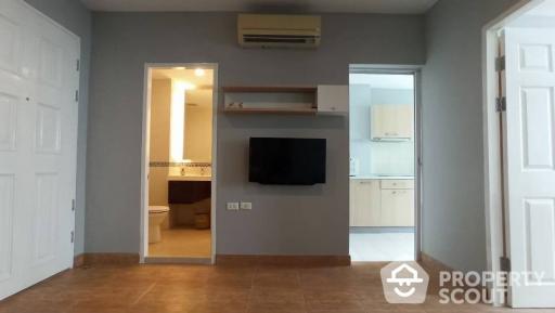 1-BR Condo at Life @ Phahol-Ari near BTS Saphan Khwai (ID 419772)