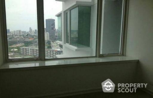 1-BR Condo near MRT Phra Ram 9 (ID 136025)