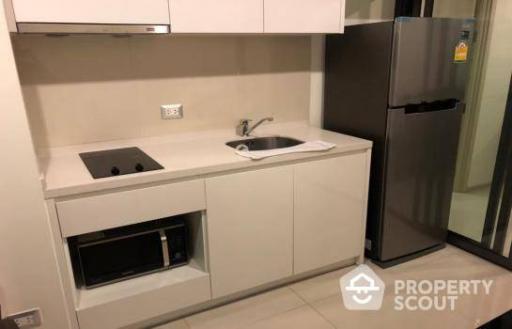 1-BR Condo at Rhythm Sukhumvit 42 near BTS Ekkamai