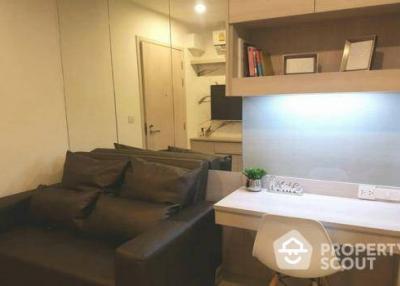 1-BR Condo at Life Asoke near ARL Makkasan