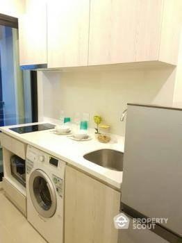 1-BR Condo at Life Asoke near ARL Makkasan