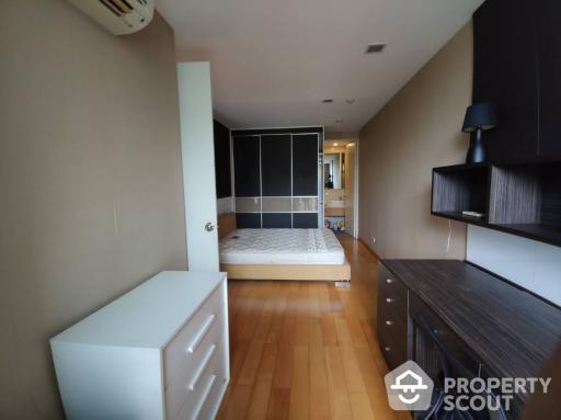 1-BR Condo at Villa Rachakhru near BTS Sanam Pao