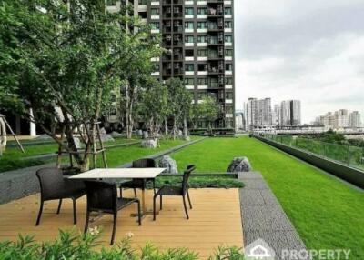 1-BR Condo at Life Asoke near ARL Makkasan