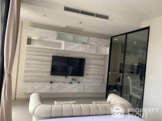 Studio Condo at Noble Ploenchit near BTS Phloen Chit