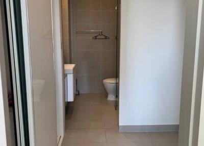 Studio Condo at Noble Ploenchit near BTS Phloen Chit