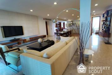 3-BR Condo at Ficus Lane Condominium near BTS Phra Khanong