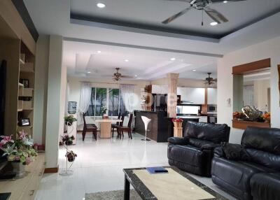 Pattaya Lagoon House for Sale in South Pattaya