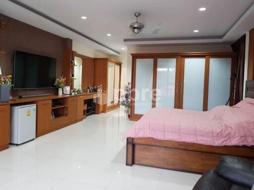 Pattaya Lagoon House for Sale in South Pattaya