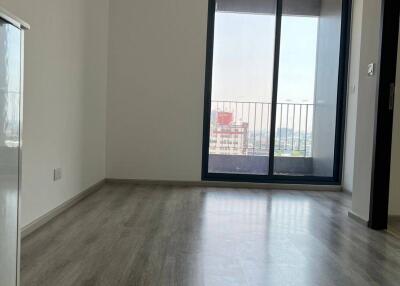 1-BR Condo at Ideo Mobi Sukhumvit 66 near BTS Udom Suk