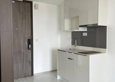 1-BR Condo at Ideo Mobi Sukhumvit 66 near BTS Udom Suk