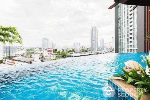 1-BR Condo at Sky Walk Residences near BTS Phra Khanong