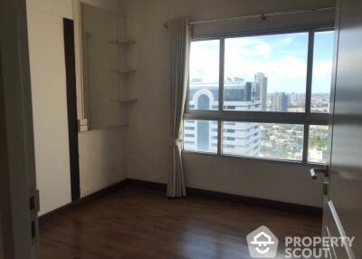 2-BR Condo at Q House Sathorn near BTS Krung Thon Buri