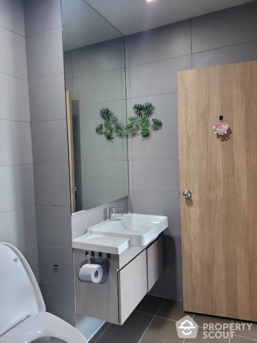 1-BR Condo at Noble Revent near BTS Phaya Thai (ID 407592)