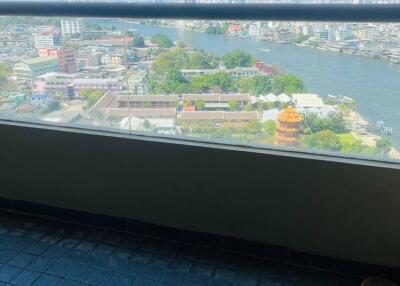 1-BR Condo at Ban Chao Phraya Condo near MRT Hua Lamphong