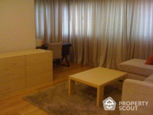 1-BR Condo at Sathorn Gardens near MRT Si Lom