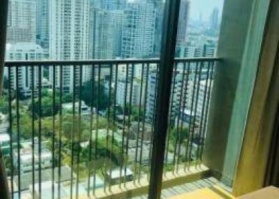 1-BR Condo at Noble Refine Prompong near BTS Phrom Phong (ID 418614)