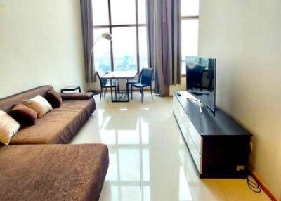 1-BR Condo at The Emporio Place near BTS Phrom Phong