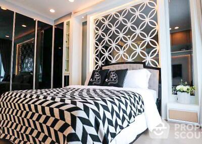 1-BR Condo at The Crest Sukhumvit 34 near BTS Thong Lor