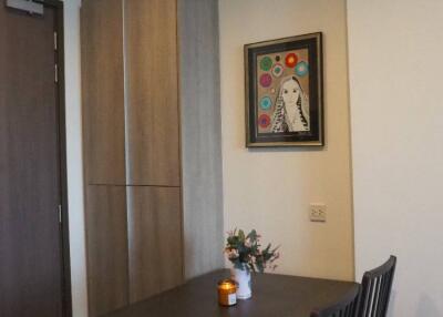 1-BR Condo at Whizdom Essence Sukhumvit near BTS Punnawithi