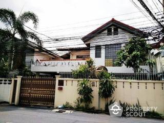 4-BR House near MRT Sutthisan