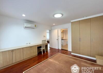 3-BR Condo at Acadamia Grand Tower near BTS Phrom Phong