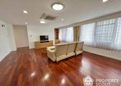 3-BR Condo at Acadamia Grand Tower near BTS Phrom Phong