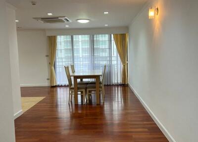 3-BR Condo at Acadamia Grand Tower near BTS Phrom Phong