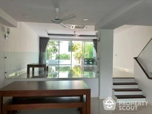 4-BR Townhouse at The Natural Place near MRT Phetchaburi