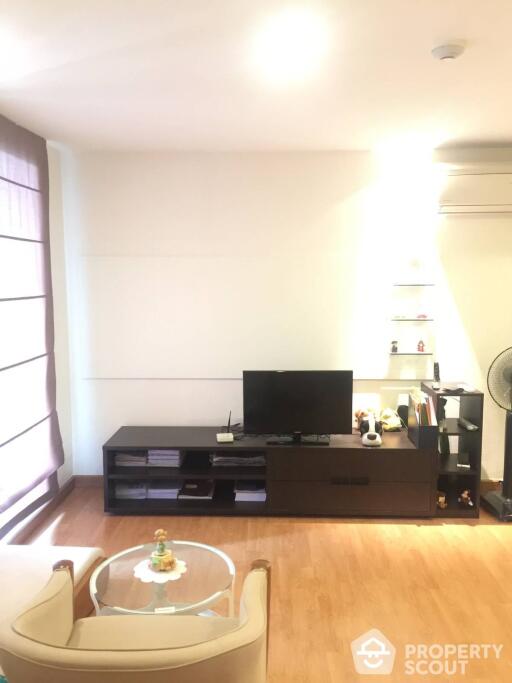 2-BR Condo at Tree Condo Luxe Sukhumvit 52 near BTS On Nut