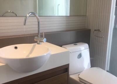 2-BR Condo at Tree Condo Luxe Sukhumvit 52 near BTS On Nut