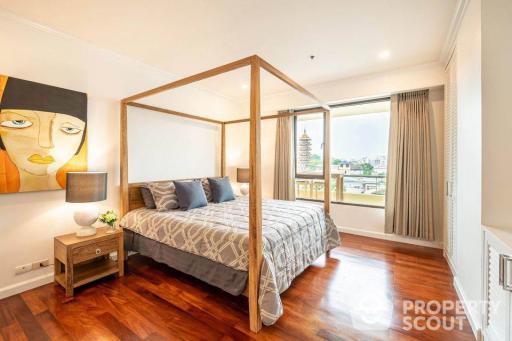 2-BR Condo at Ban Chao Phraya Condo near MRT Hua Lamphong