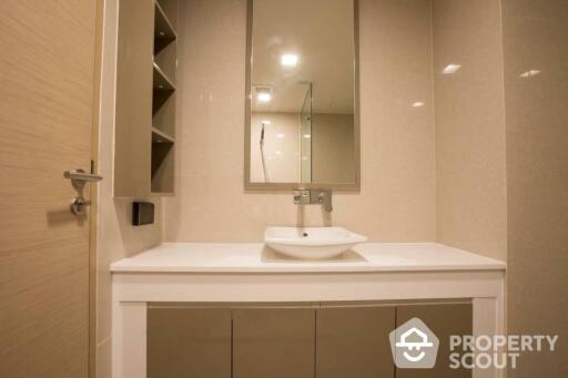 2-BR Condo at Liv @ 49 near BTS Thong Lor