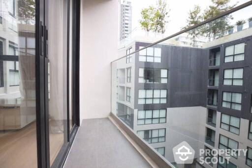 2-BR Condo at Liv @ 49 near BTS Thong Lor