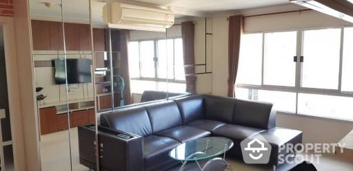 2-BR Condo at Lumpini Place Rama 9–ratchada near MRT Phra Ram 9