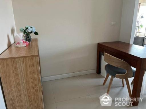 1-BR Condo at Q House Sathorn near BTS Krung Thon Buri