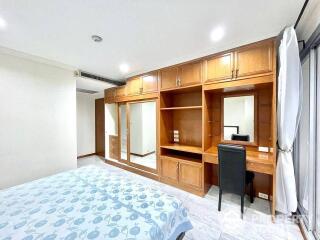 2-BR Condo at Baan Sukhumvit near BTS Thong Lor