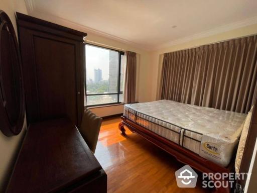 2-BR Condo at Baan Piya Sathorn near MRT Si Lom