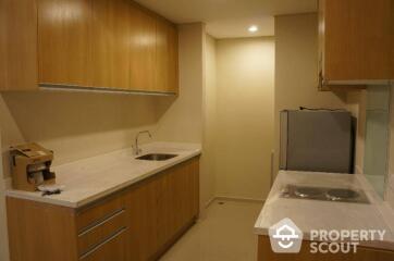 1-BR Condo at Villa Asoke near MRT Phetchaburi