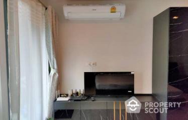 Studio Condo at Life One Wireless near BTS Phloen Chit