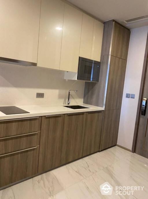 1-BR Condo at Celes Asoke near MRT Sukhumvit