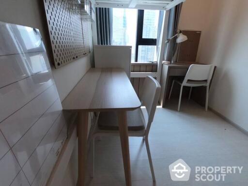 2-BR Condo at Life Asoke near ARL Makkasan