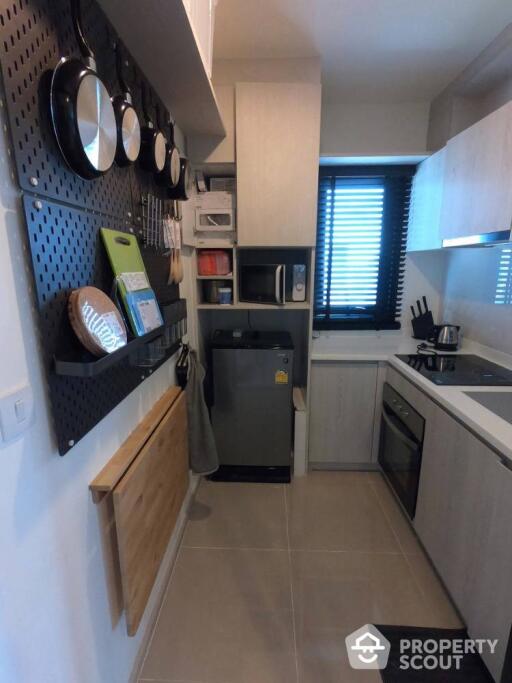 2-BR Condo at Life Asoke near ARL Makkasan