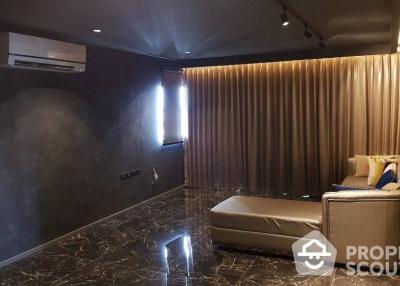 2-BR Condo at Sathorn Gardens near MRT Si Lom