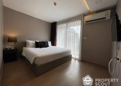 1-BR Condo at Dazzle Sukhumvit 7 near BTS Nana