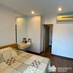 2-BR Condo at Q House Sathorn near BTS Krung Thon Buri